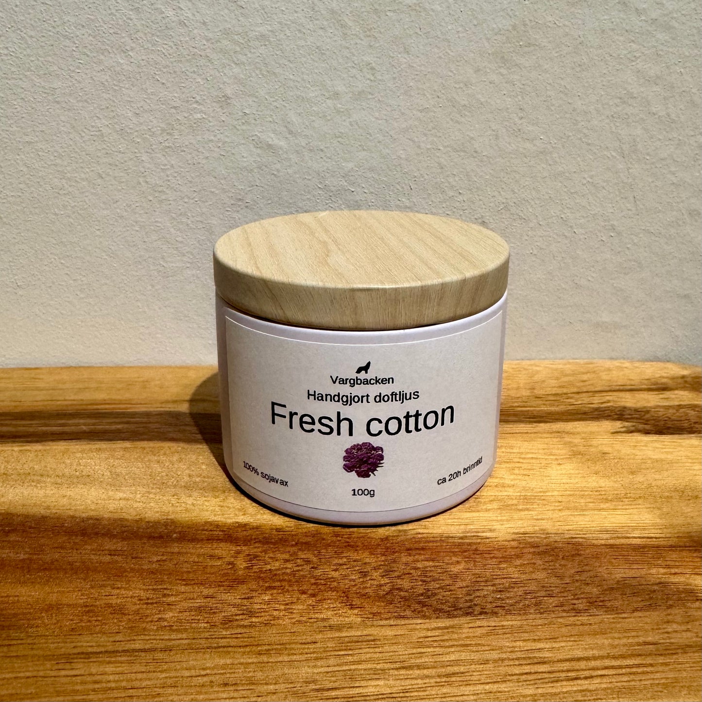 Handgjort doftljus fresh cotton sojavax 100g - Fräsch doft nytvättat linne - burk med lock Naturligt veganskt ljus - Made in Sweden