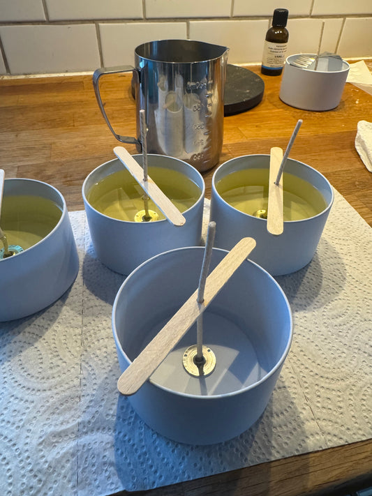 Handgjorda sojavaxljus från Vargbacken med naturliga dofter